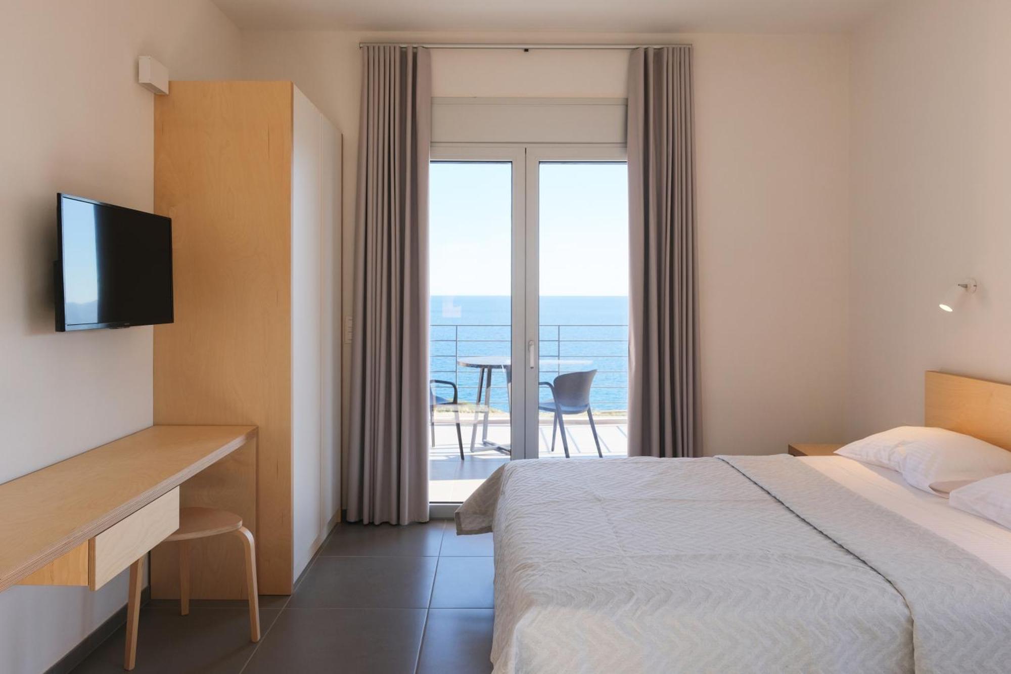 Pasithea Suites Monemvasia Exterior photo